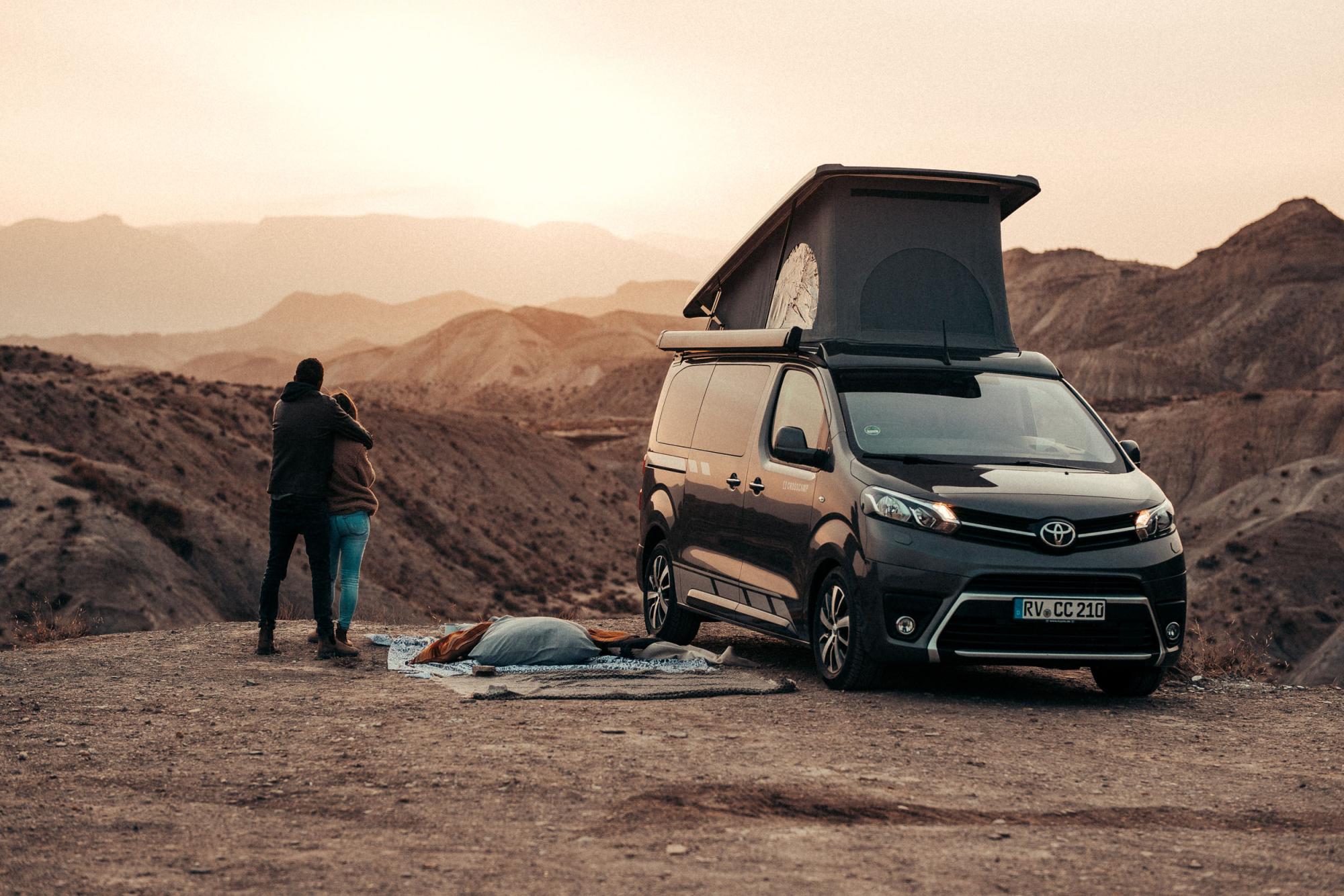 Urban Standard - Crosscamp