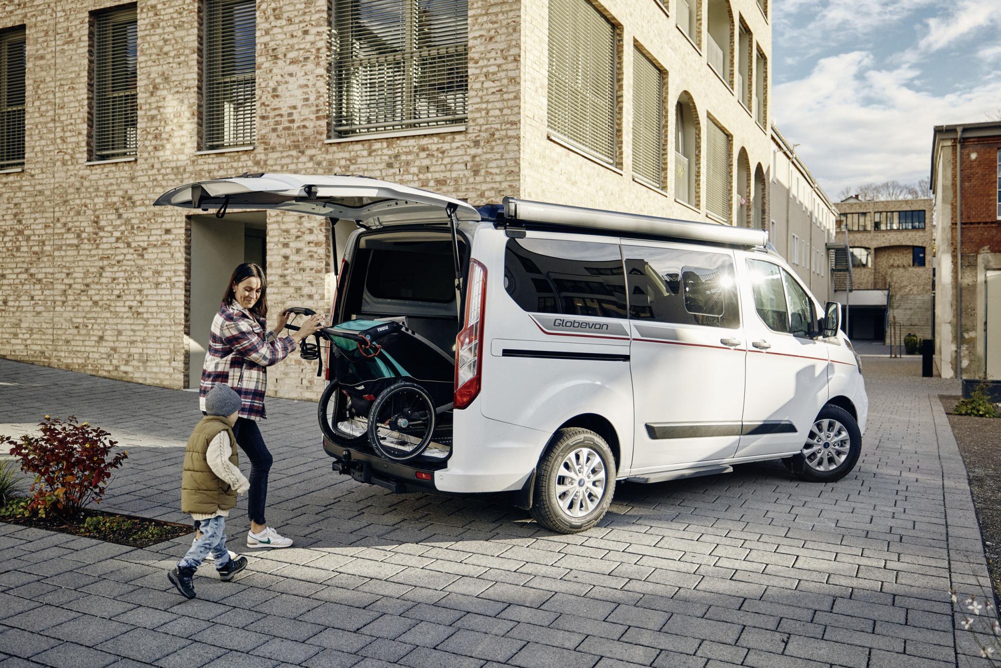 Urban Standard - Globevan