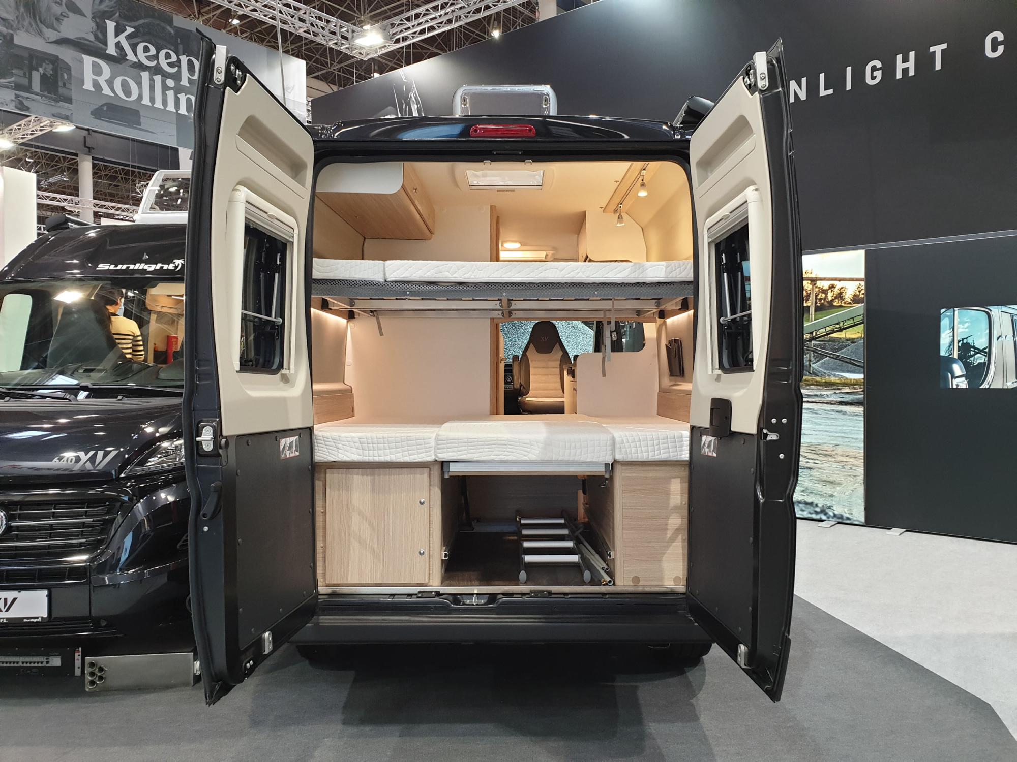 Urban Luxury - Globetrail 600 DK - RT